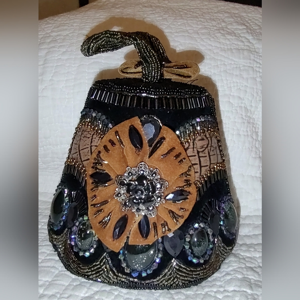 Moni Couture Beautiful Beaded Special Occasion/Evening Bag